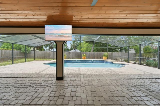 2309 SWEETWATER COUNTRY CLUB PLACE DRIVE, Apopka, FL 32712