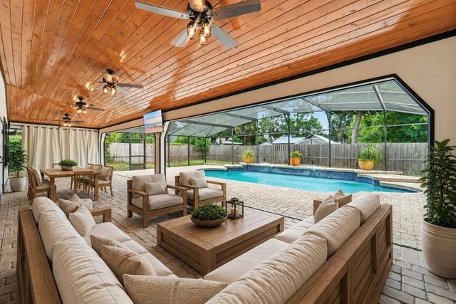2309 SWEETWATER COUNTRY CLUB PLACE DRIVE, Apopka, FL 32712
