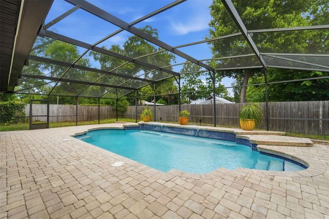 2309 SWEETWATER COUNTRY CLUB PLACE DRIVE, Apopka, FL 32712