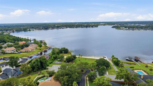 2309 SWEETWATER COUNTRY CLUB PLACE DRIVE, Apopka, FL 32712
