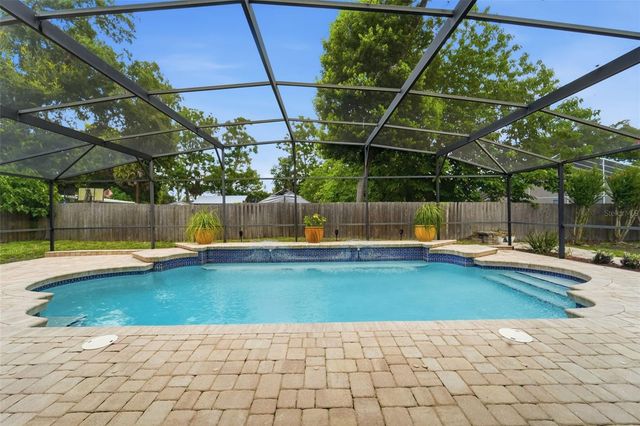 2309 SWEETWATER COUNTRY CLUB PLACE DRIVE, Apopka, FL 32712