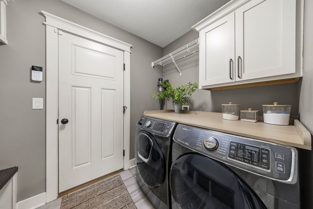 904 NW Seasons Drive, Ankeny, IA 50023