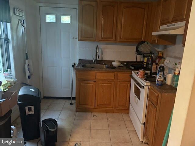 2724 W SELTZER ST, Philadelphia, PA 19132