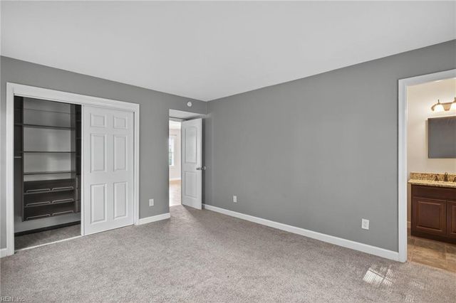 5677 Rushmere DR, Virginia Beach, VA 23464