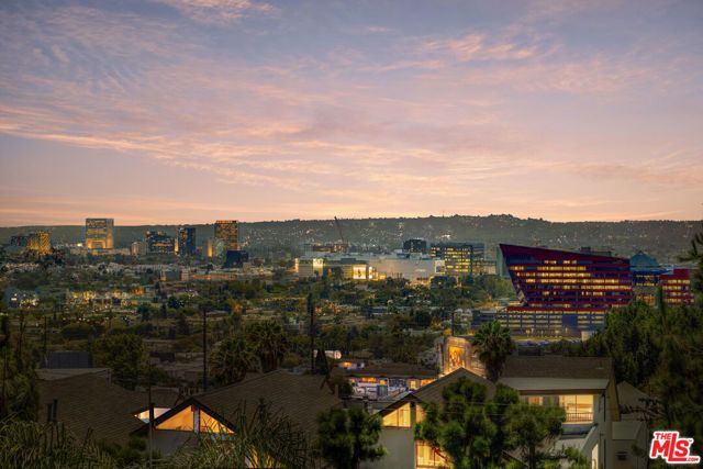 8787 Shoreham Drive 309, West Hollywood, CA 90069
