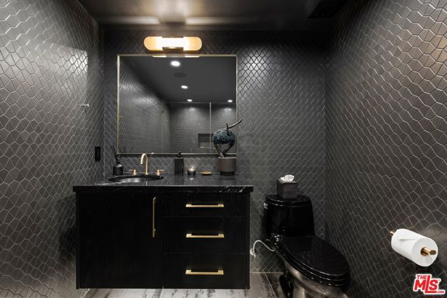 8787 Shoreham Drive 309, West Hollywood, CA 90069