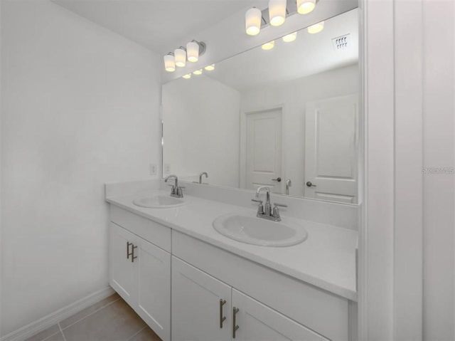 11228 FIELDSTONE DRIVE, Palmetto, FL 34221