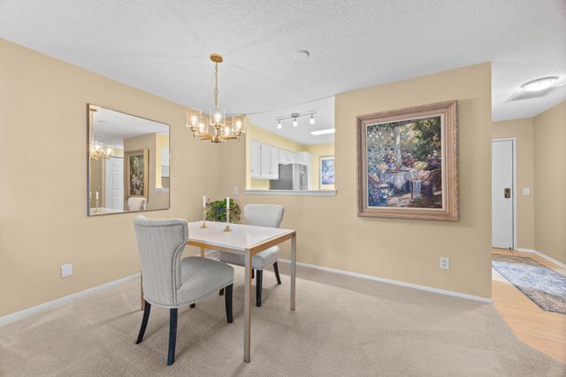 3000 Saint Albans Mill Road 111, Minnetonka, MN 55305