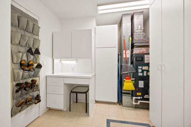 3000 Saint Albans Mill Road 111, Minnetonka, MN 55305