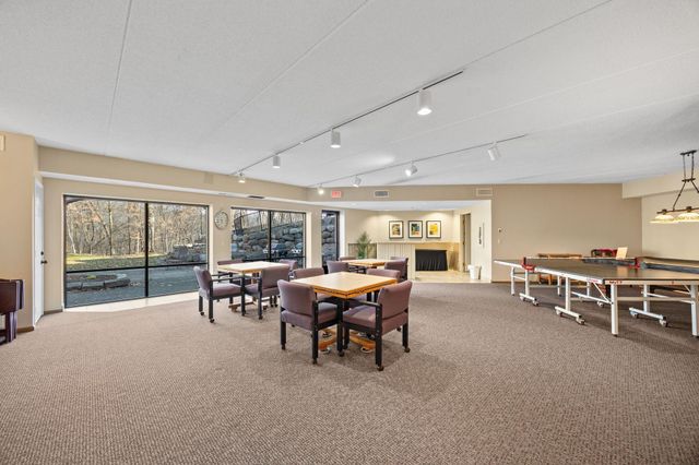 3000 Saint Albans Mill Road 111, Minnetonka, MN 55305