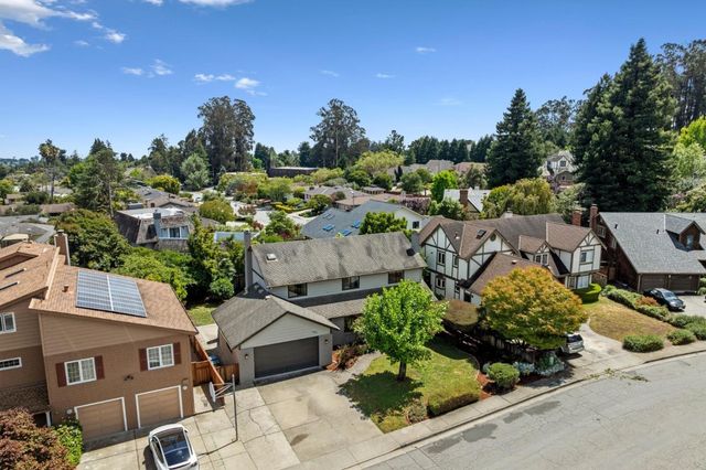 105 Quarry Lane, Santa Cruz, CA 95060