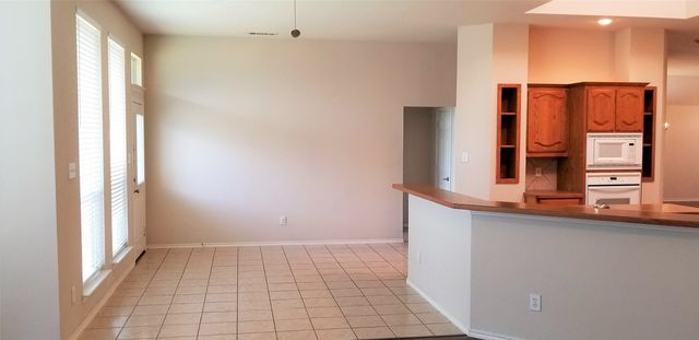 2036 El Camino Drive, Fort Worth, TX 76177
