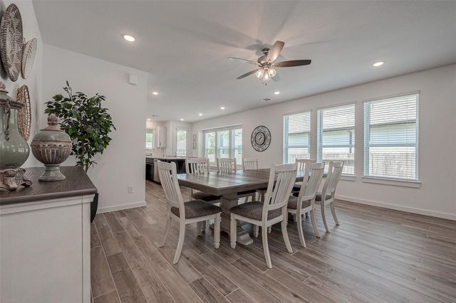 430 W Cascade Heights Drive, Montgomery, TX 77316
