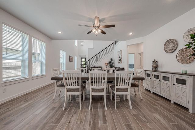 430 W Cascade Heights Drive, Montgomery, TX 77316