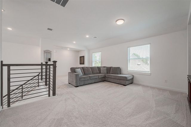 430 W Cascade Heights Drive, Montgomery, TX 77316
