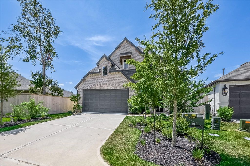 430 W Cascade Heights Drive, Montgomery, TX 77316