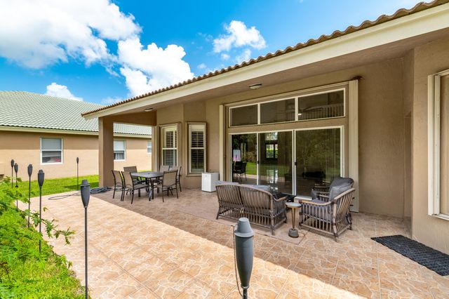 11175 Nantucket Bay Court, Wellington, FL 33414