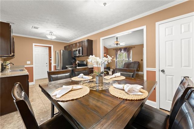 5090 Limerick Lane, Flowery Branch, GA 30542