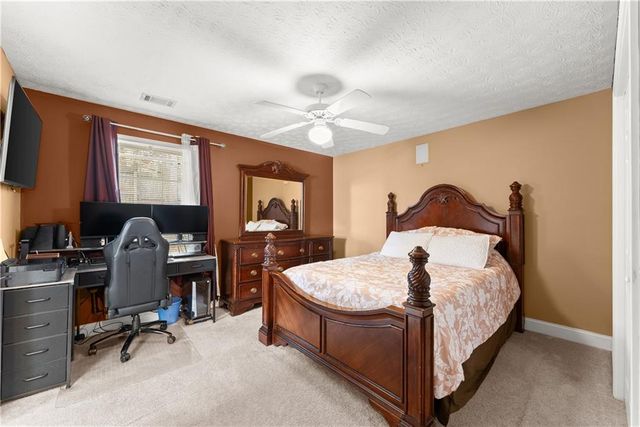 5090 Limerick Lane, Flowery Branch, GA 30542