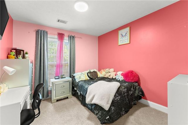 5090 Limerick Lane, Flowery Branch, GA 30542