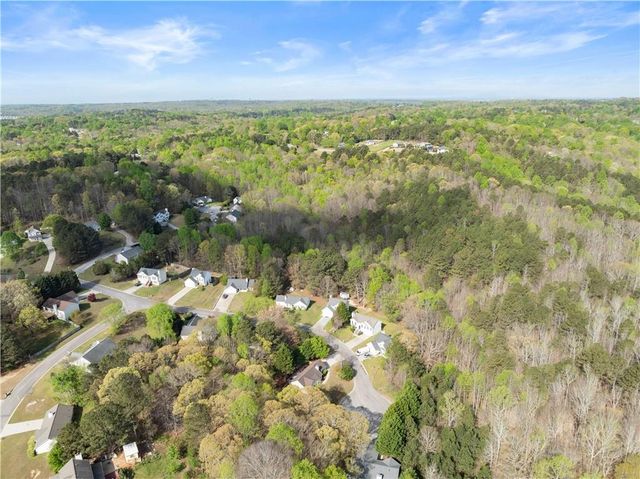 5090 Limerick Lane, Flowery Branch, GA 30542