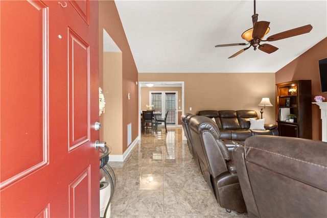 5090 Limerick Lane, Flowery Branch, GA 30542