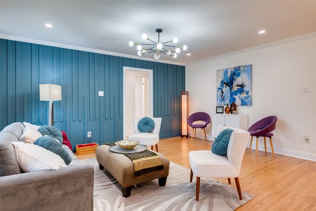 1922 Elmwood Boulevard, Dallas, TX 75224