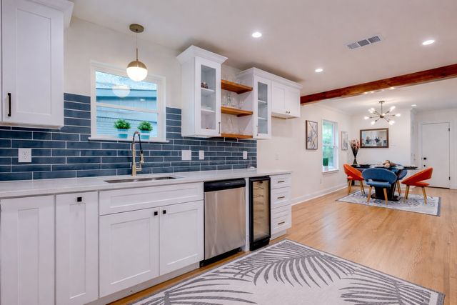 1922 Elmwood Boulevard, Dallas, TX 75224