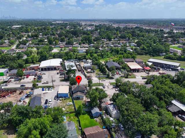 336 W Mount Houston Road, Houston, TX 77037