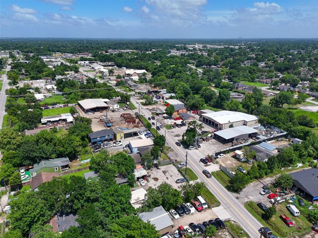 336 W Mount Houston Road, Houston, TX 77037