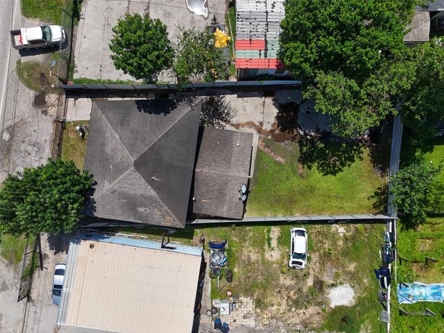 336 W Mount Houston Road, Houston, TX 77037
