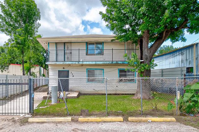 336 W Mount Houston Road, Houston, TX 77037