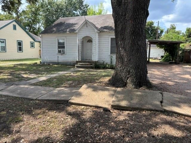 1110 San Jacinto Street, Rosenberg, TX 77471