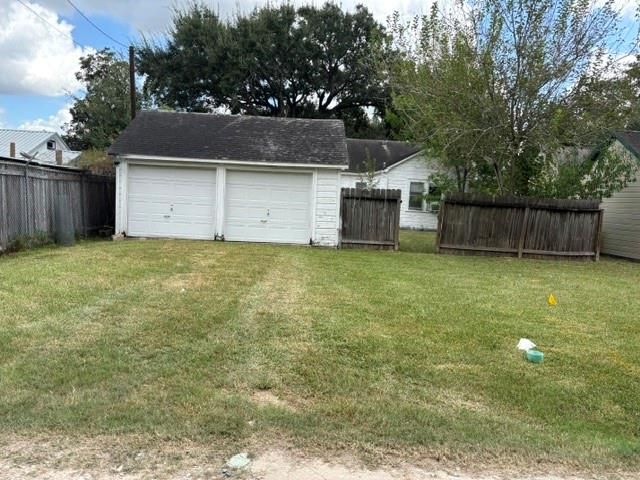 1110 San Jacinto Street, Rosenberg, TX 77471