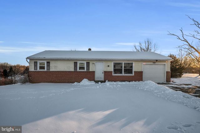 36 CLAY ROAD, Carlisle, PA 17015