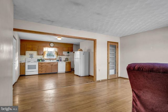 36 CLAY ROAD, Carlisle, PA 17015