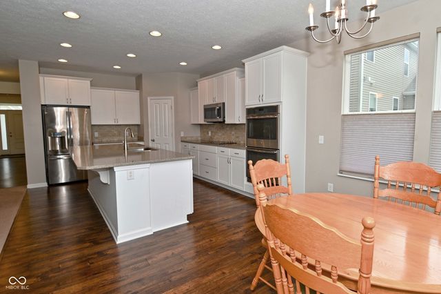 1356 Preserve Court, Greenwood, IN 46143