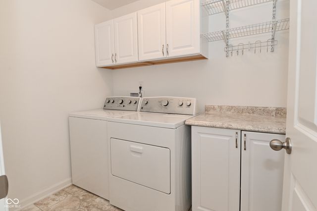 1356 Preserve Court, Greenwood, IN 46143