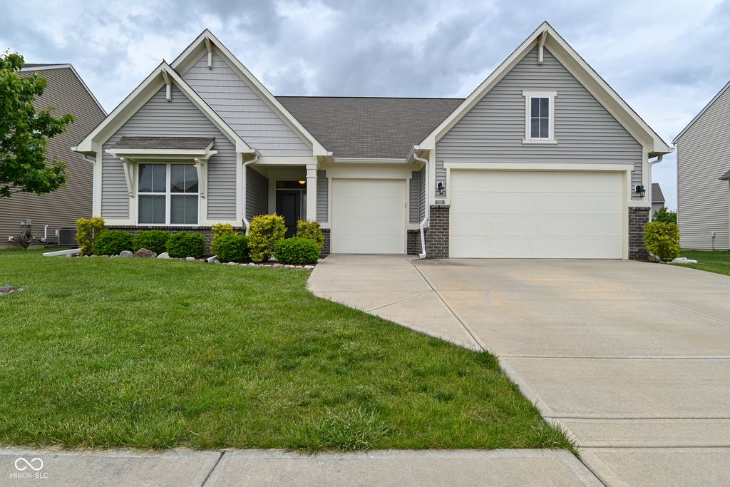 1356 Preserve Court, Greenwood, IN 46143