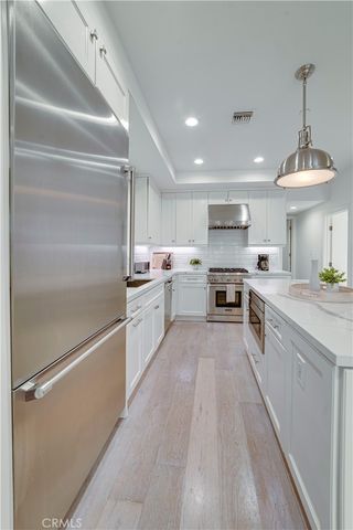 608 Heliotrope, Corona Del Mar, CA 92625