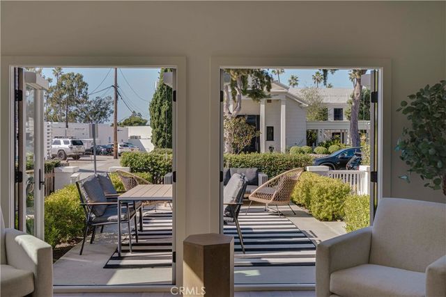 608 Heliotrope, Corona Del Mar, CA 92625