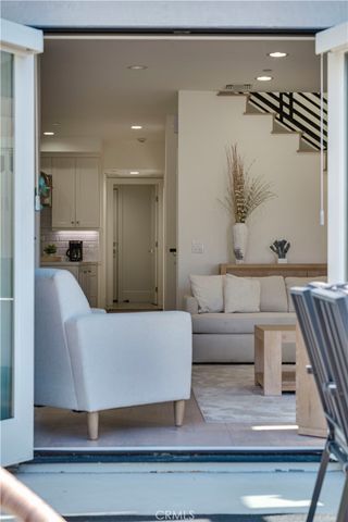 608 Heliotrope, Corona Del Mar, CA 92625