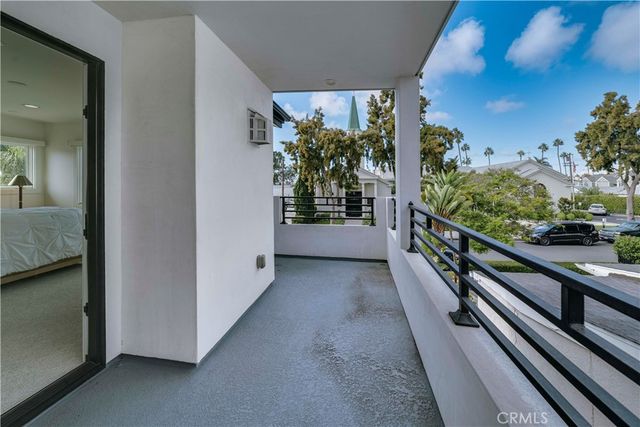 608 Heliotrope, Corona Del Mar, CA 92625