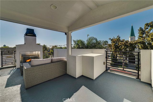 608 Heliotrope, Corona Del Mar, CA 92625