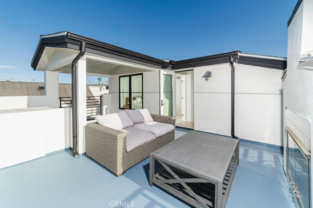 608 Heliotrope, Corona Del Mar, CA 92625