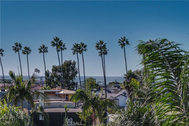 608 Heliotrope, Corona Del Mar, CA 92625