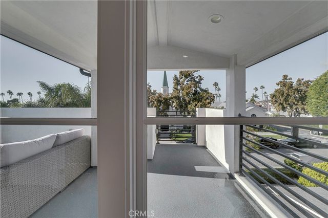 608 Heliotrope, Corona Del Mar, CA 92625