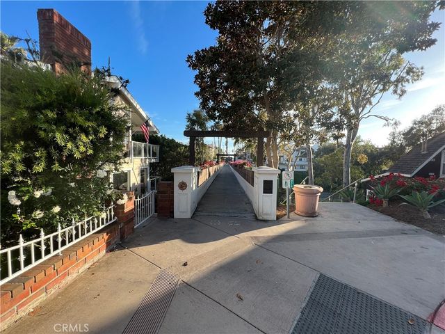 608 Heliotrope, Corona Del Mar, CA 92625