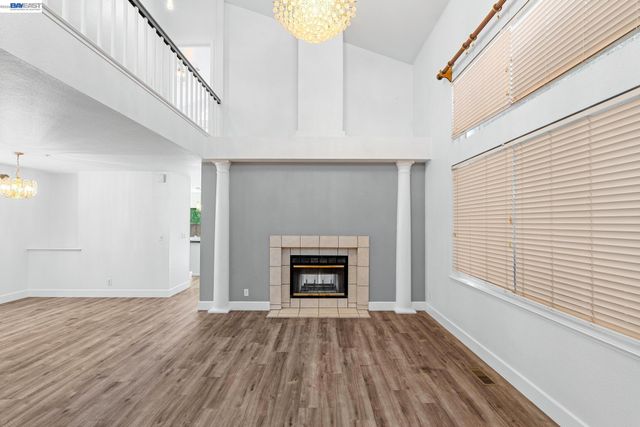 1059 Bellflower St, Livermore, CA 94551
