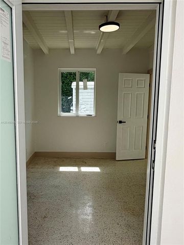 8235 SW 62nd Pl, Miami, FL 33143